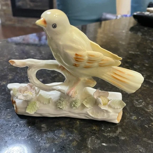 2 Ceramic Birds - Picture 3 of 6